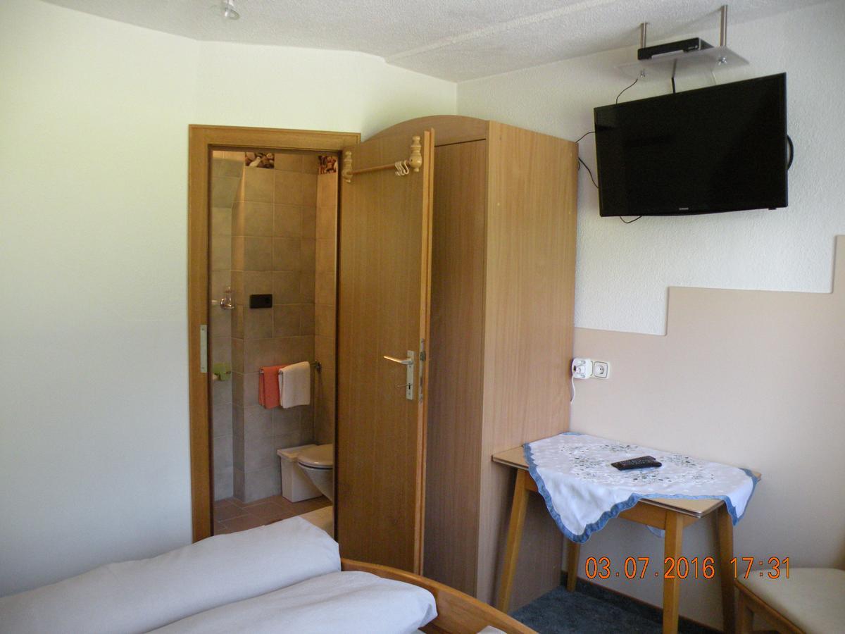 Haus Fini Appartement Längenfeld Buitenkant foto